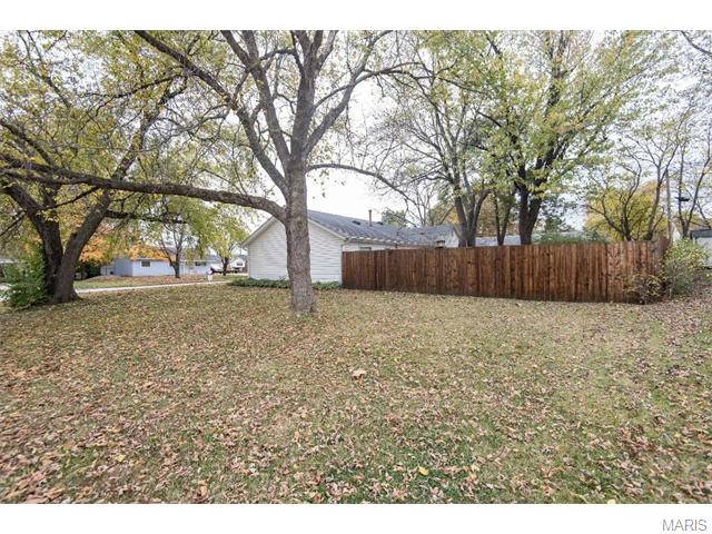 413 Eggering Dr, O'fallon, MO 63366 photo 11