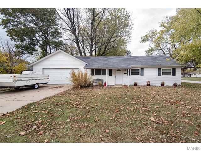 413 Eggering Dr, O'fallon, MO 63366 photo 1