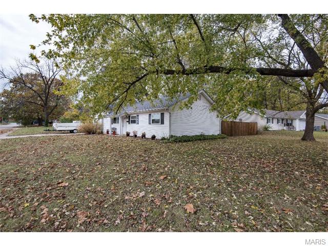 413 Eggering Dr, O'fallon, MO 63366 photo 10
