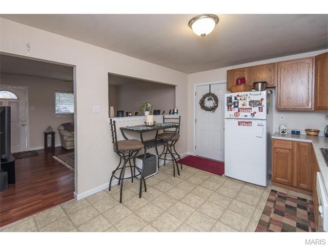 413 Eggering Dr, O'fallon, MO 63366 photo 4