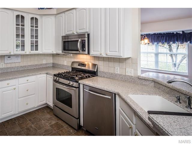 1145 Sunset Grn, O'fallon, MO 63366 photo 5