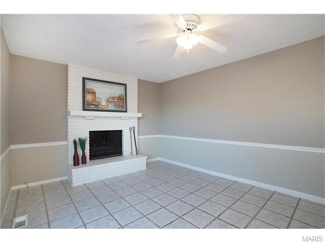 418 Dennison Estates Dr, Ballwin, MO 63021 photo 11