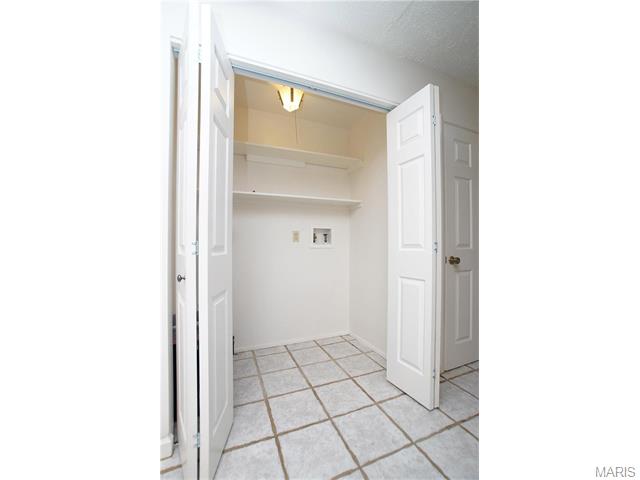 418 Dennison Estates Dr, Ballwin, MO 63021 photo 12