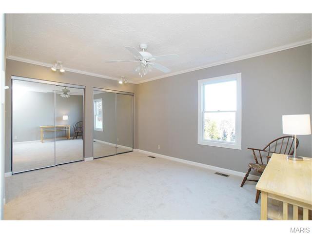 418 Dennison Estates Dr, Ballwin, MO 63021 photo 13