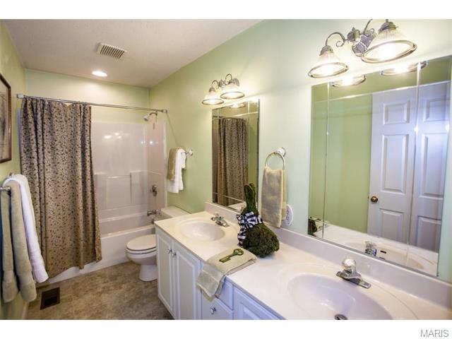 3444 Wright Ave, Saint Ann, MO 63074 photo 30