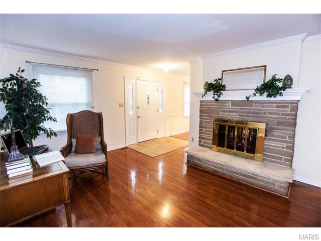 3444 Wright Ave, Saint Ann, MO 63074 photo 6