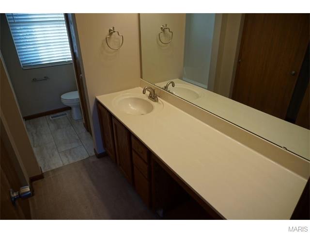 151 Winding Woods Dr, O'fallon, MO 63366 photo 7