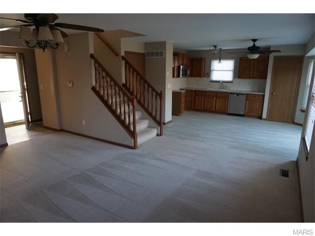 151 Winding Woods Dr, O'fallon, MO 63366 photo 6