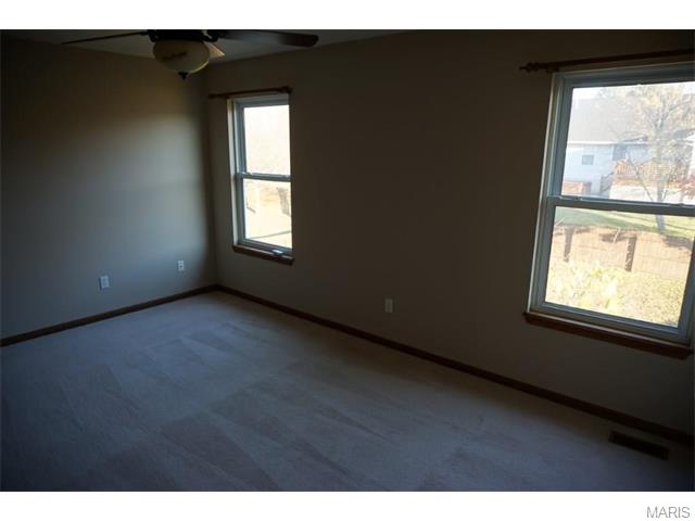 151 Winding Woods Dr, O'fallon, MO 63366 photo 8