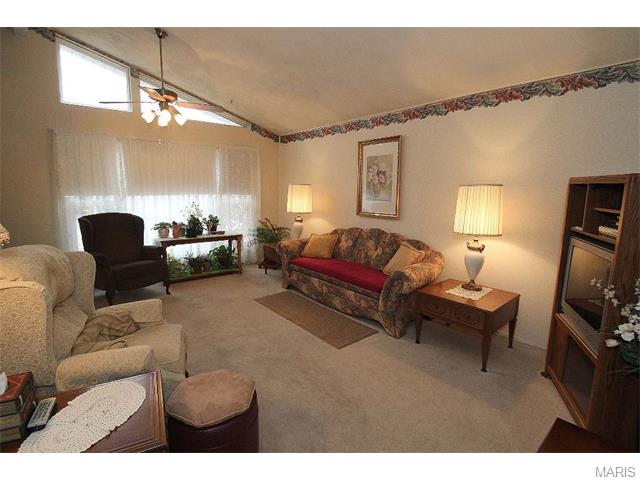 308 Orchard Ave, Ballwin, MO 63021 photo 4