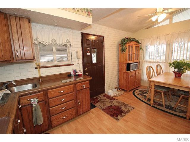 308 Orchard Ave, Ballwin, MO 63021 photo 13