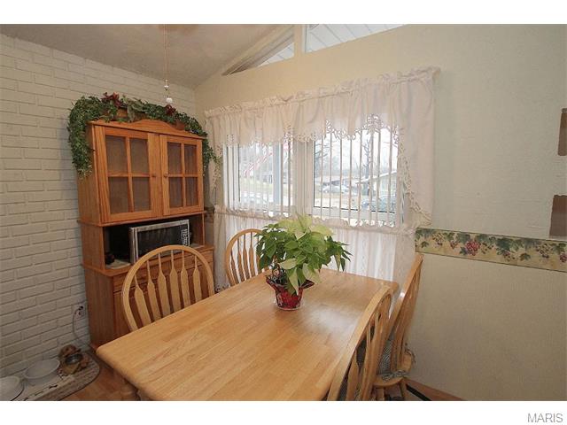 308 Orchard Ave, Ballwin, MO 63021 photo 10