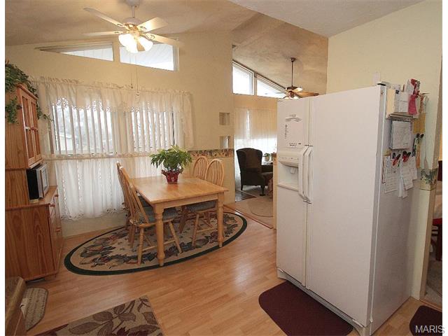 308 Orchard Ave, Ballwin, MO 63021 photo 14