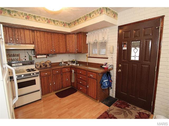 308 Orchard Ave, Ballwin, MO 63021 photo 11