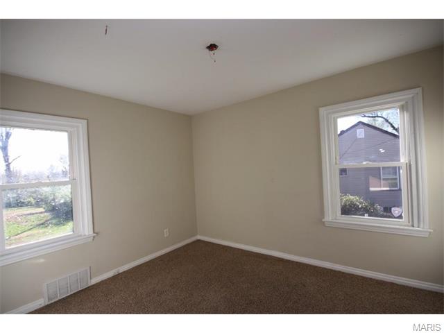 6152 Shillington Dr, Saint Louis, MO 63134 photo 7