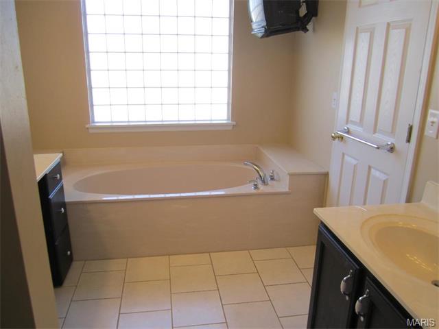 736 Top Notch, Eureka, MO 63025 photo 23