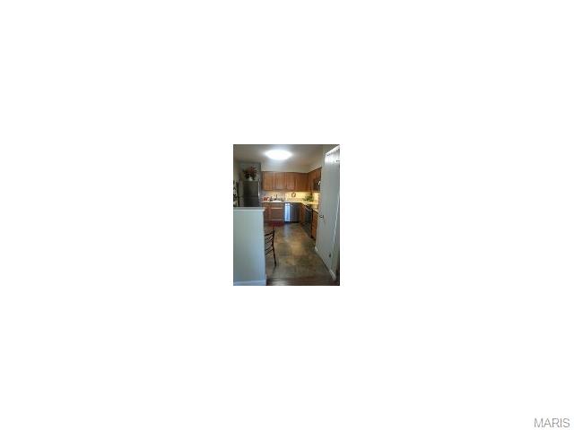 725 Ridgeside Dr #E, Ballwin, MO 63021 photo 7