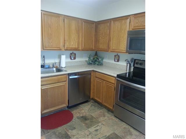 725 Ridgeside Dr #E, Ballwin, MO 63021 photo 4