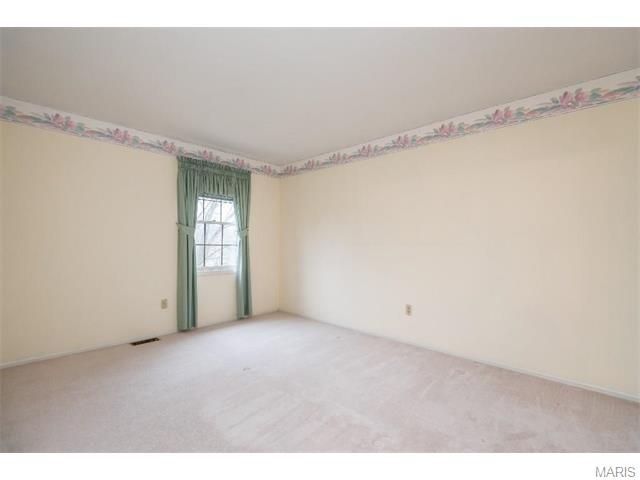 921 Baintree Ln, Ballwin, MO 63011 photo 22