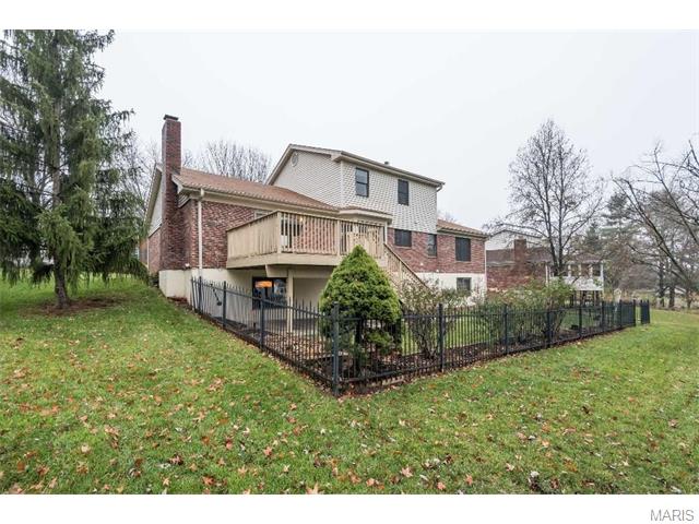 921 Baintree Ln, Ballwin, MO 63011 photo 35