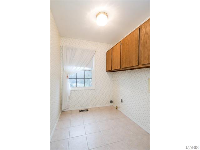 921 Baintree Ln, Ballwin, MO 63011 photo 19
