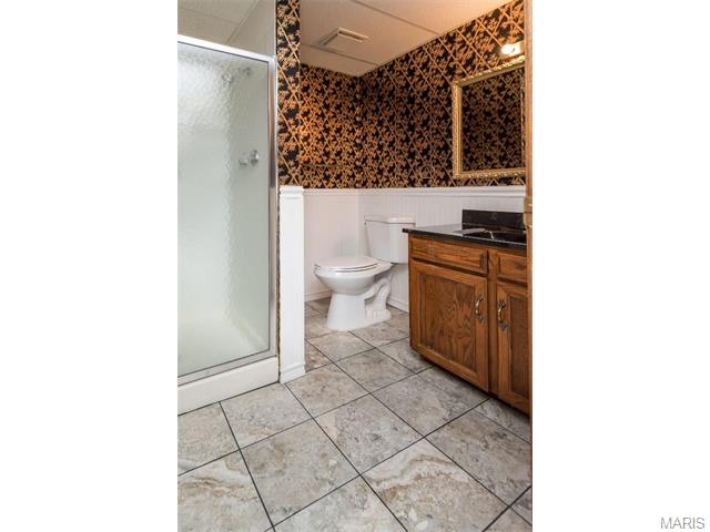 921 Baintree Ln, Ballwin, MO 63011 photo 28