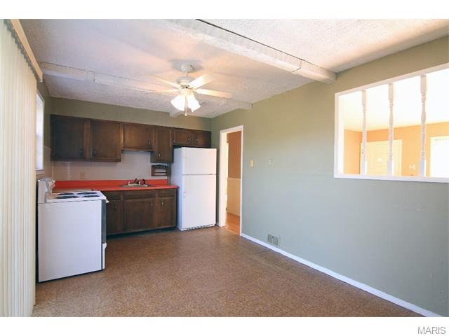 615 Barton Ln, Ballwin, MO 63021 photo 5