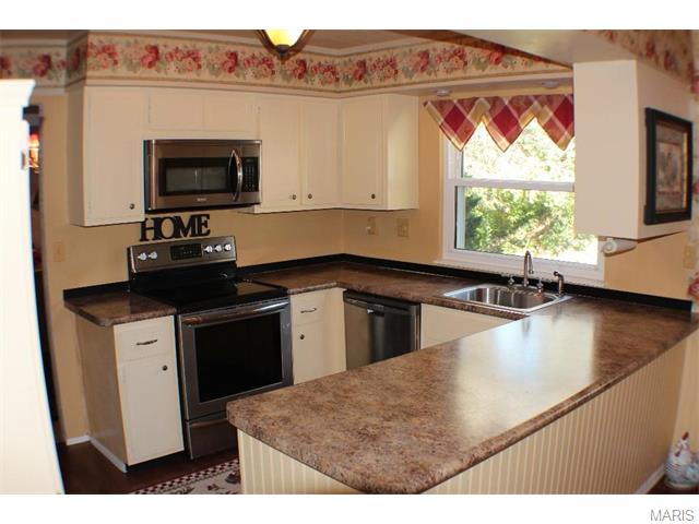 1155 Great Falls Ct, Manchester, MO 63021 photo 8