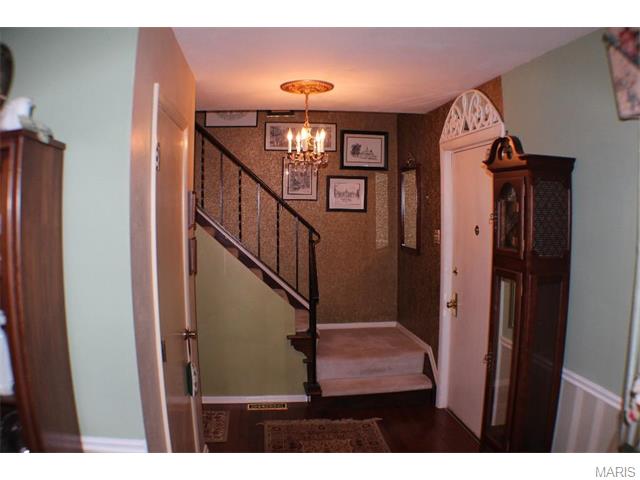 1155 Great Falls Ct, Manchester, MO 63021 photo 4