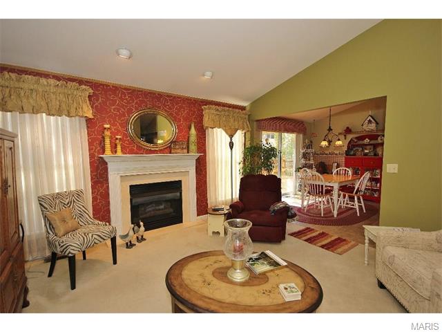 45 Turtle Creek Villas Dr, O'fallon, MO 63366 photo 8