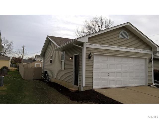 26 S Mdw, O'fallon, MO 63366 photo 2