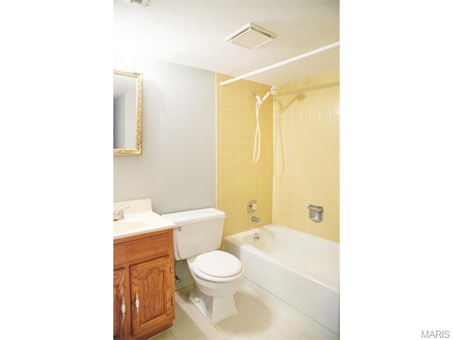 338 Bellestri Dr, Ballwin, MO 63021 photo 23