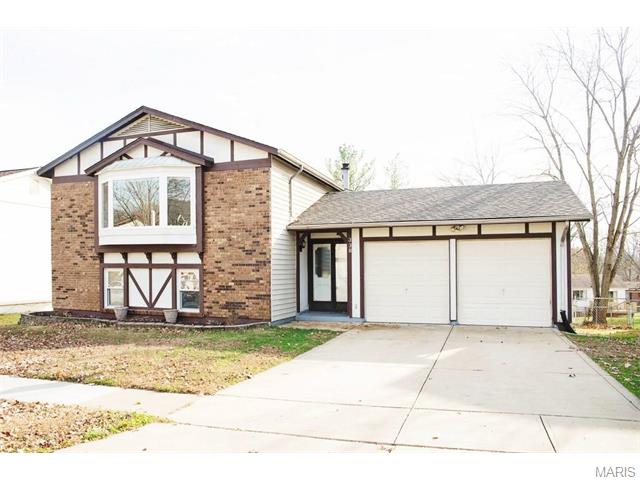 338 Bellestri Dr, Ballwin, MO 63021 photo 1