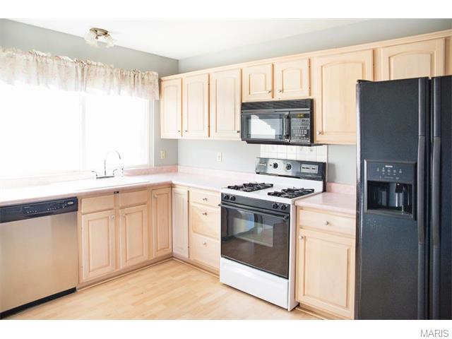 338 Bellestri Dr, Ballwin, MO 63021 photo 7