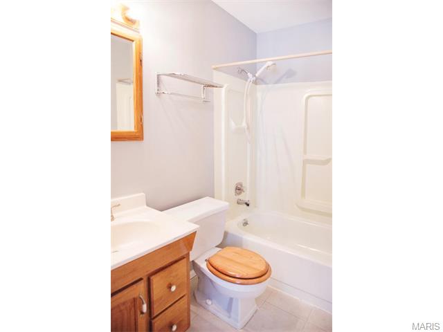 338 Bellestri Dr, Ballwin, MO 63021 photo 13