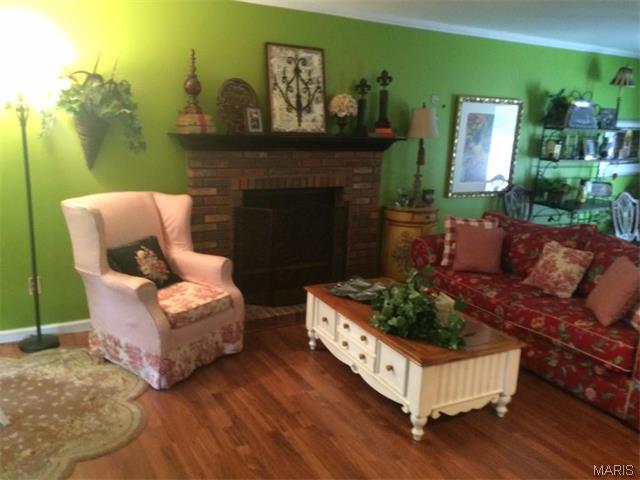 1520 Strawberry Glen Ct, Ballwin, MO 63021 photo 9