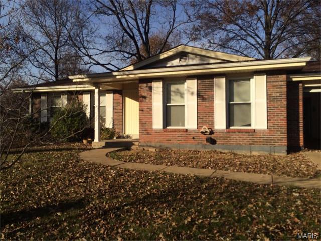 1137 Villaview Dr, Ballwin, MO 63021 photo 1