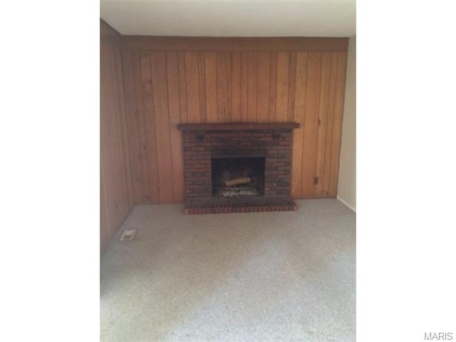 1137 Villaview Dr, Ballwin, MO 63021 photo 4