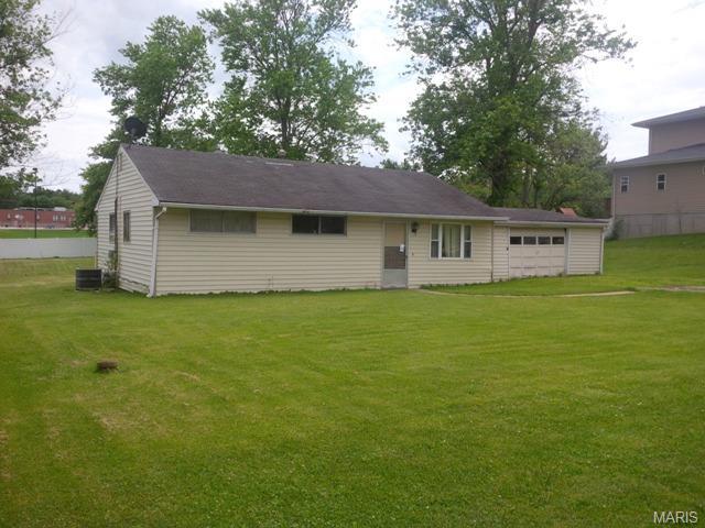 1372 Marsh Ave, Ellisville, MO 63011 photo 2