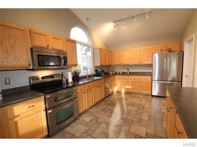 4537 Emerald View Ct, Eureka, MO 63025 photo 11