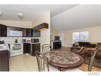 1401 Wagon Wheel, O'fallon, MO 63366 photo 4