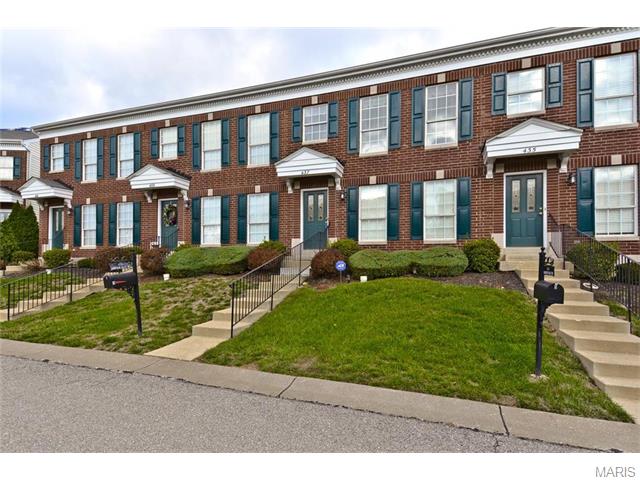 437 Parkview Place Dr, Ellisville, MO 63021 photo 1