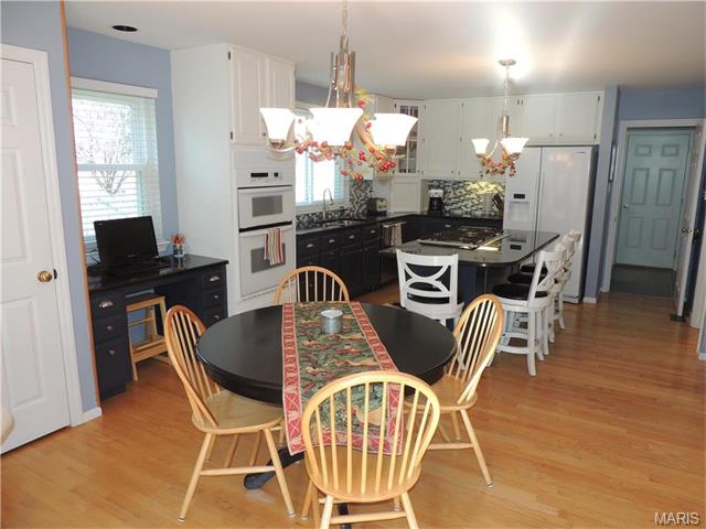 16806 Clayton Rd, Ballwin, MO 63011 photo 9
