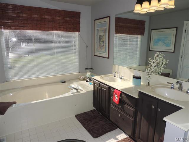 16806 Clayton Rd, Ballwin, MO 63011 photo 16