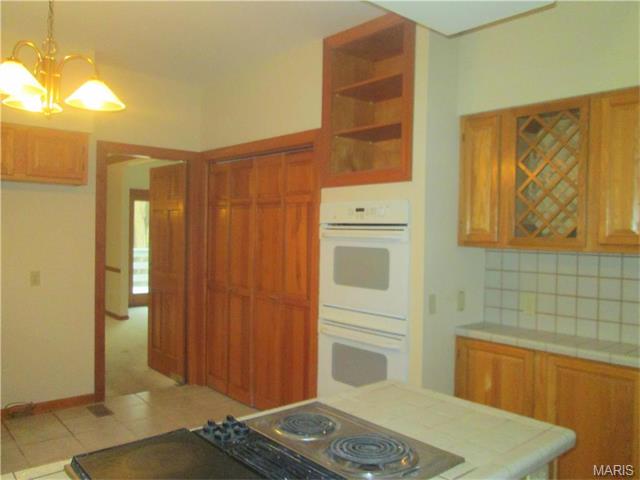 1406 Pine Ridge Ests, Ballwin, MO 63021 photo 9