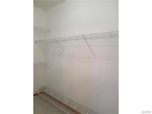 1406 Pine Ridge Ests, Ballwin, MO 63021 photo 29