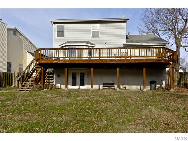 1055 Oak Glen Cir, Ballwin, MO 63021 photo 29