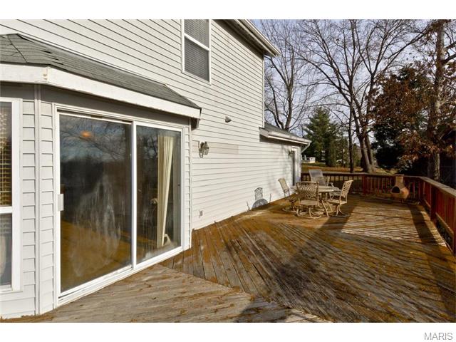 1055 Oak Glen Cir, Ballwin, MO 63021 photo 26