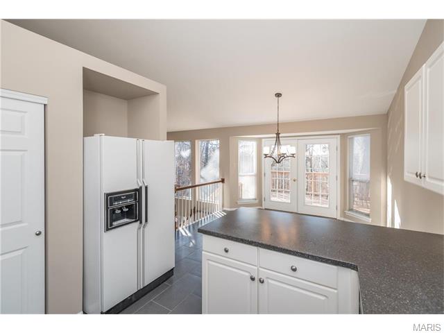 533 Wetherby Terrace Dr, Ballwin, MO 63021 photo 11