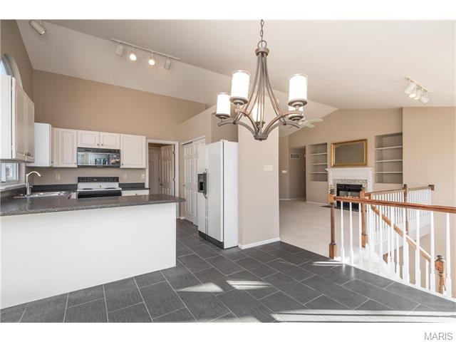 533 Wetherby Terrace Dr, Ballwin, MO 63021 photo 7